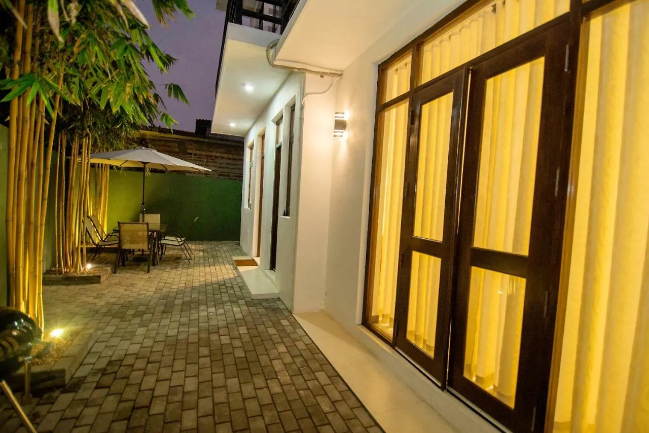 Villa Tyra 尼甘布